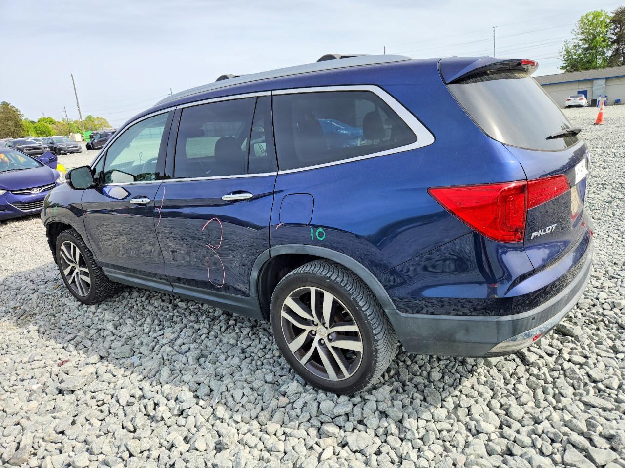 2016 Honda Pilot Elite - Фото 2