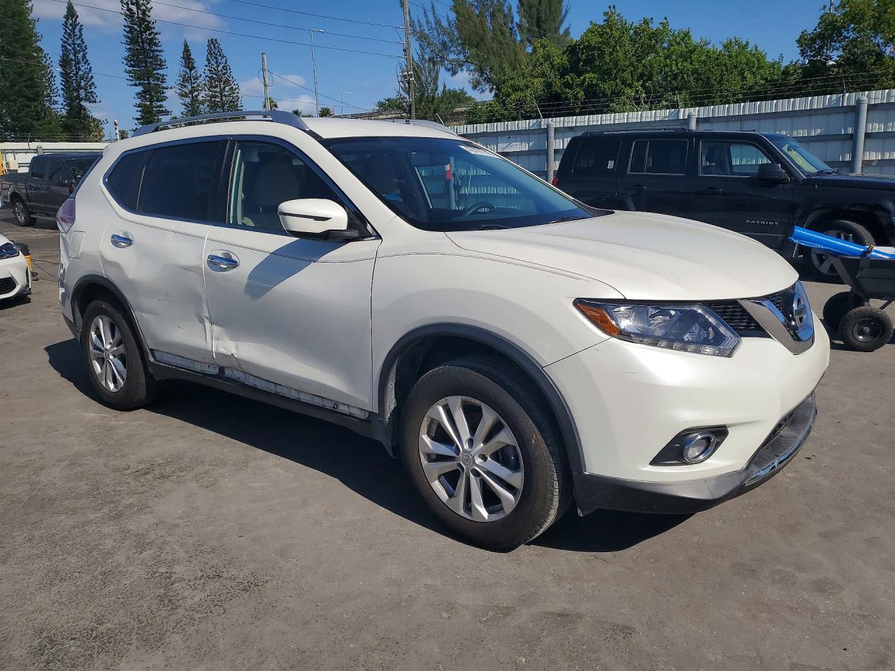 2016 Nissan Rogue Sv - Image 4