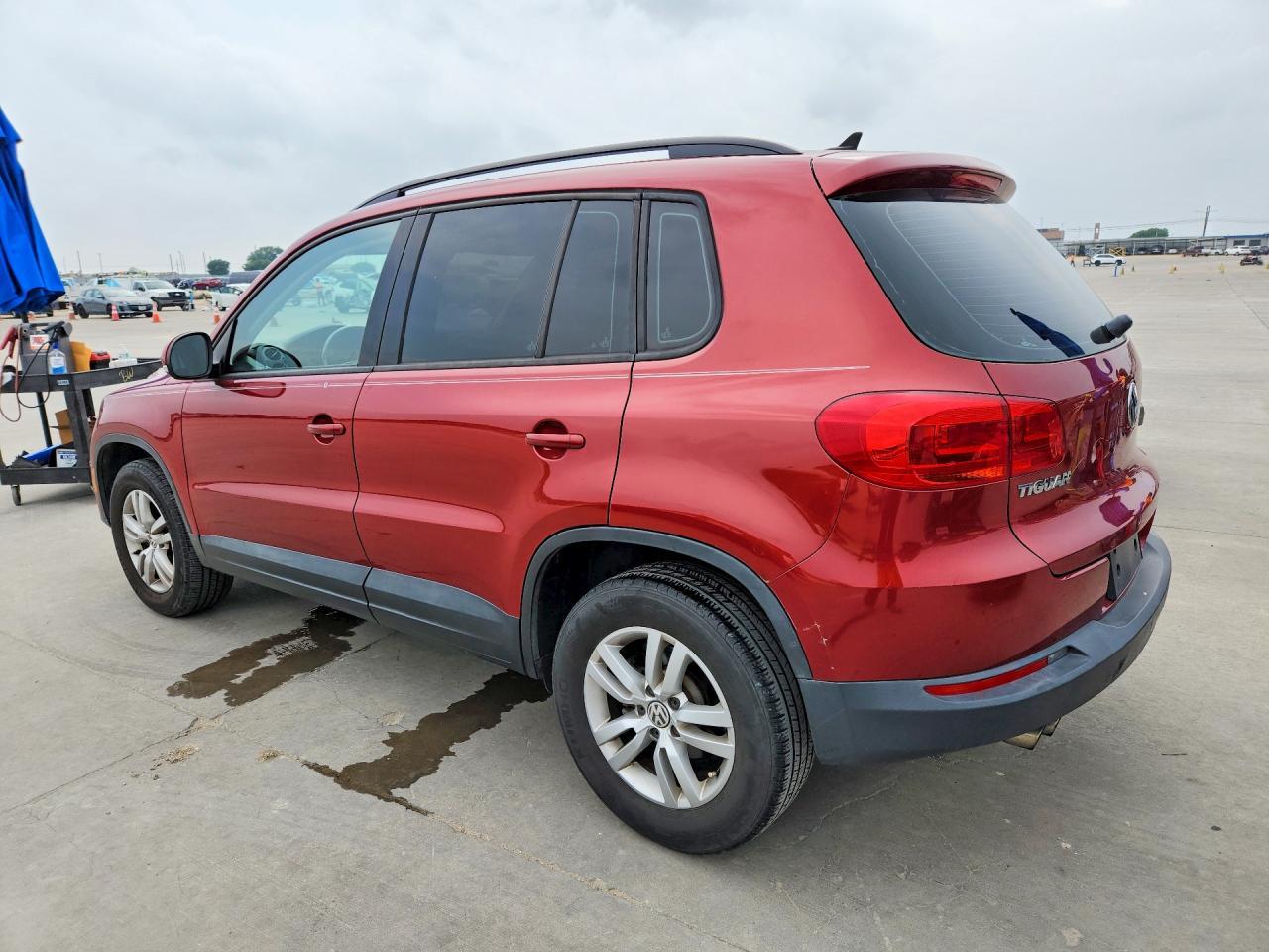 2015 Volkswagen Tiguan S - Image 2