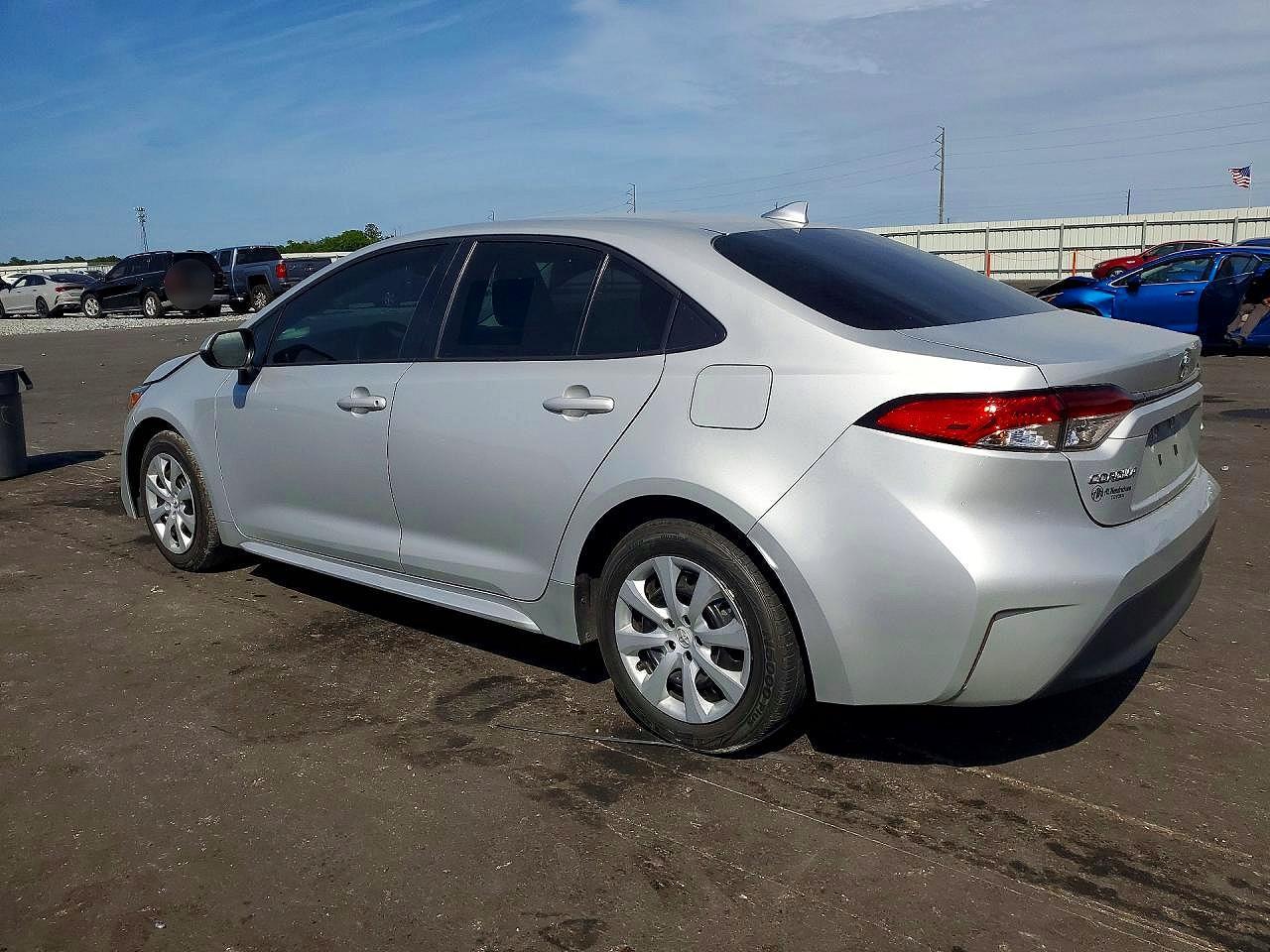 2024 Toyota Corolla Le - Image 2