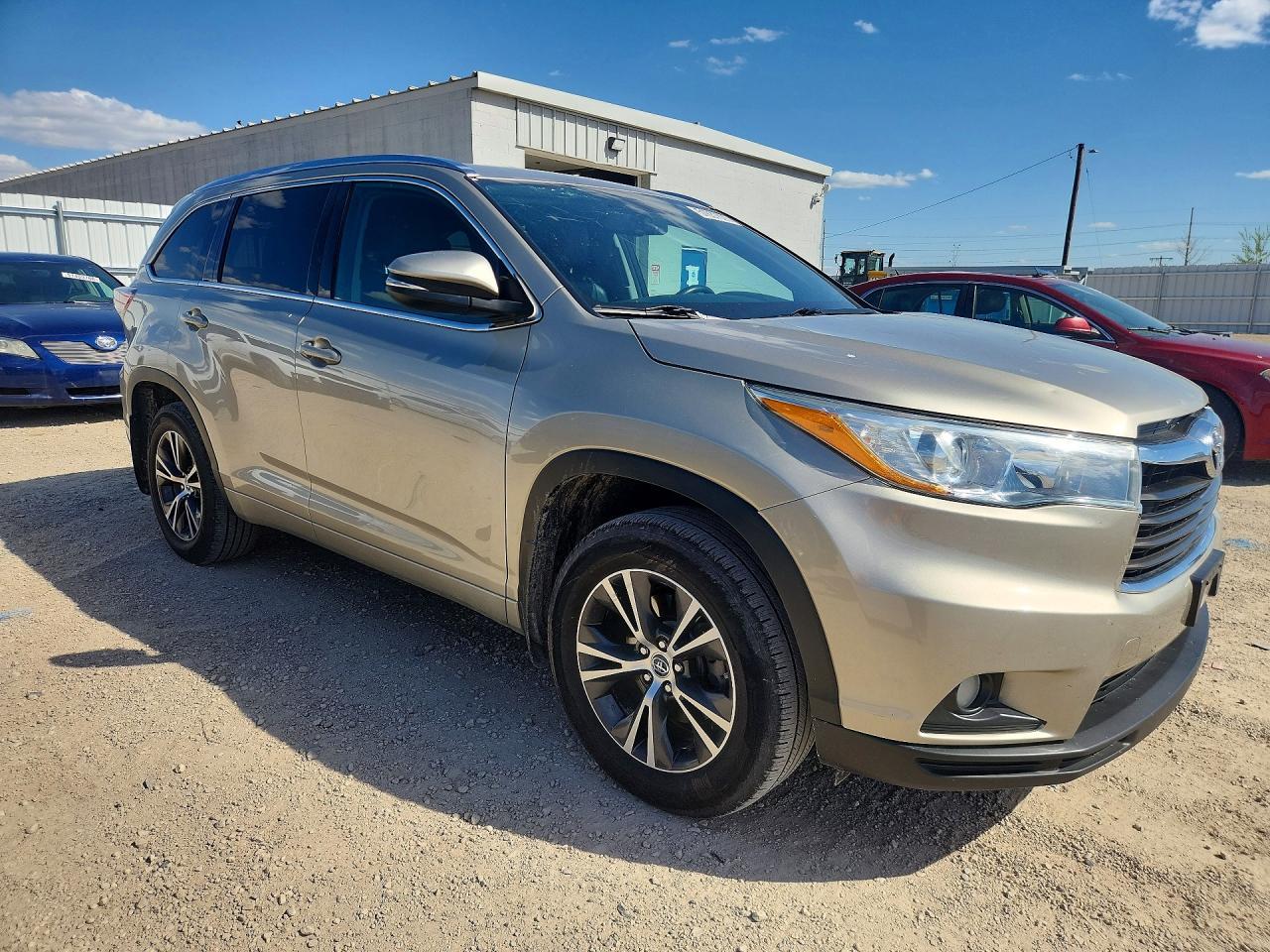2016 Toyota Highlander Xle - Фото 4