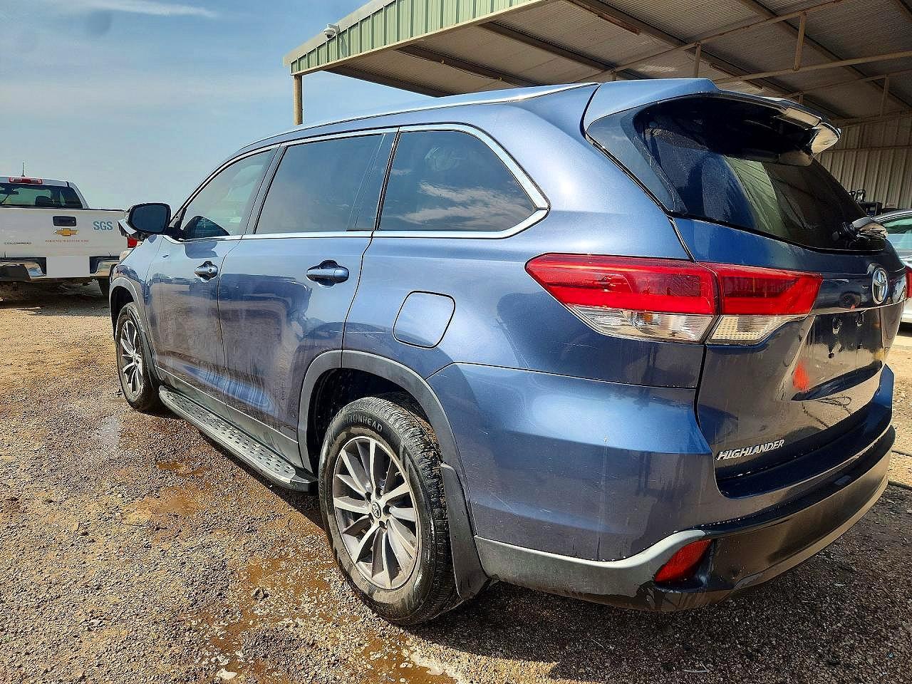 2019 Toyota Highlander Xle - Фото 2