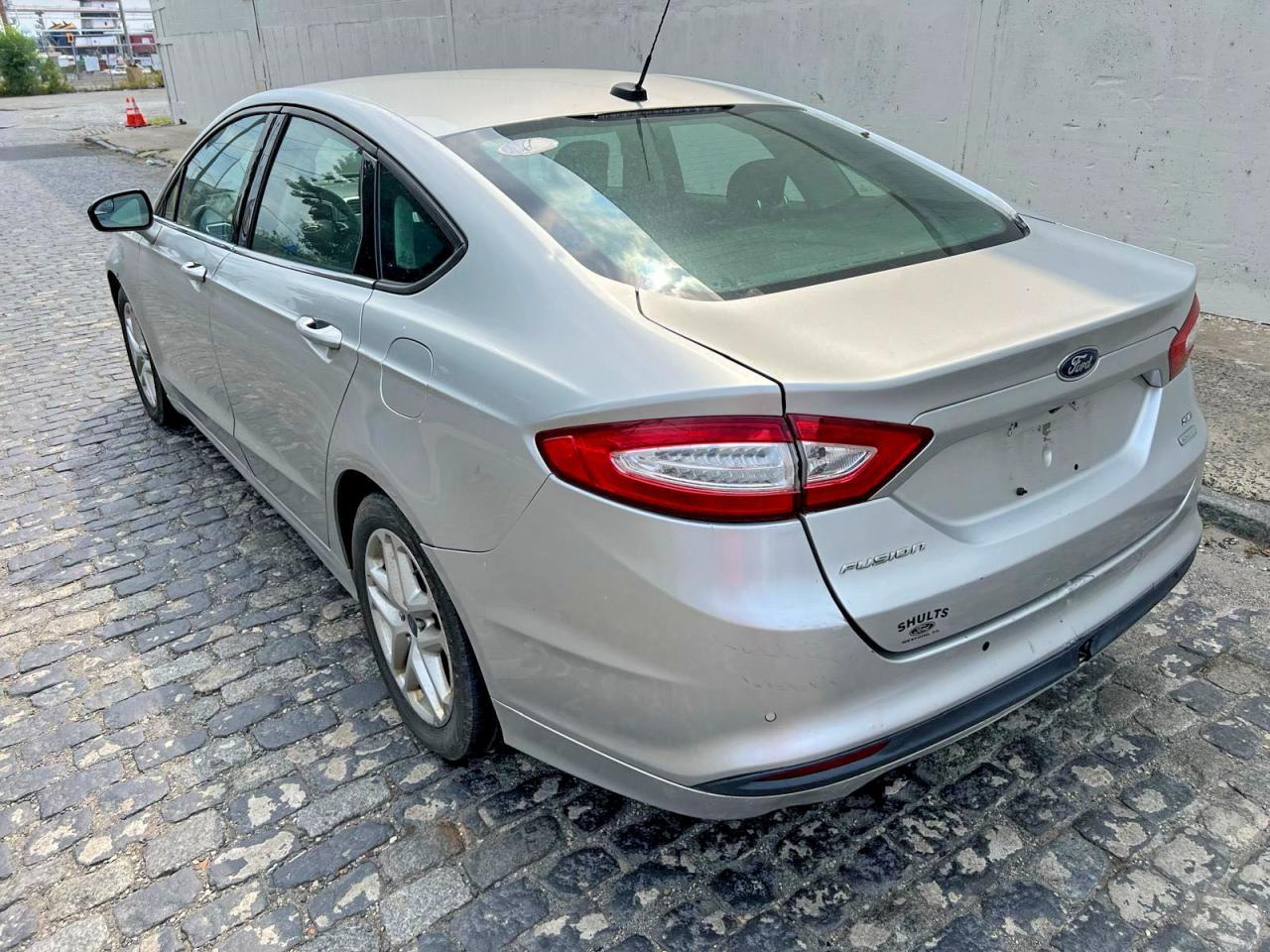 2013 Ford Fusion Se - Фото 3