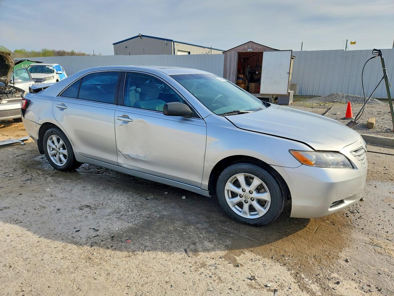 2009 Toyota Camry Le - Фото 4