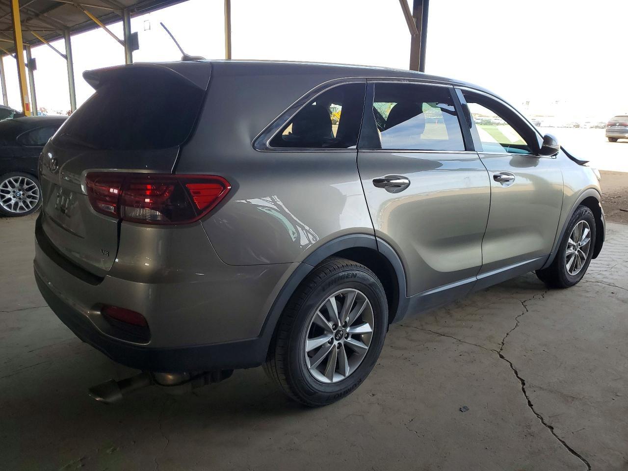 2019 Kia Sorento Lx V6 - Image 3