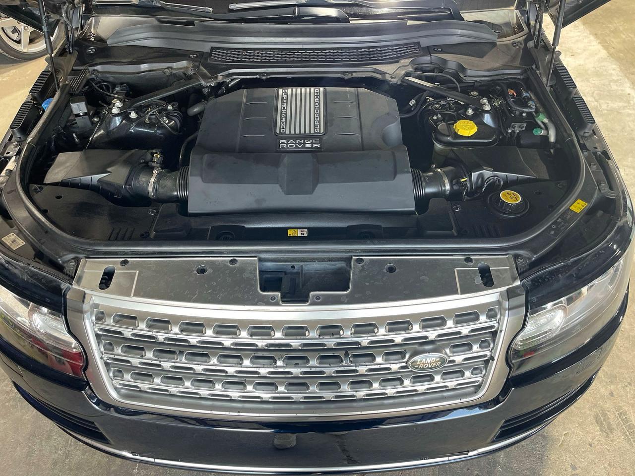 2014 Land Rover Range Rover Supercharged - Image 7