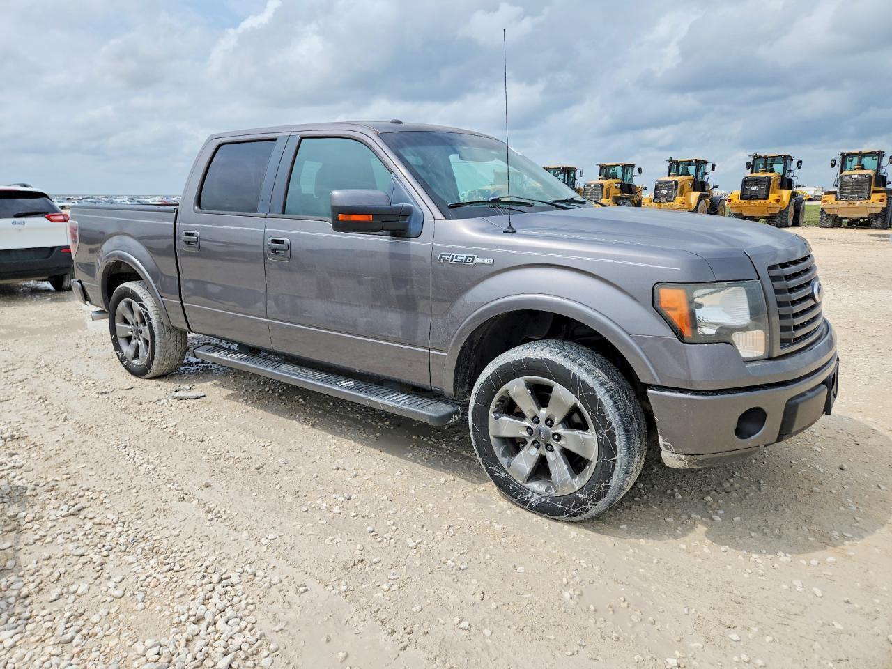 2011 Ford F150 Supercrew - Фото 4