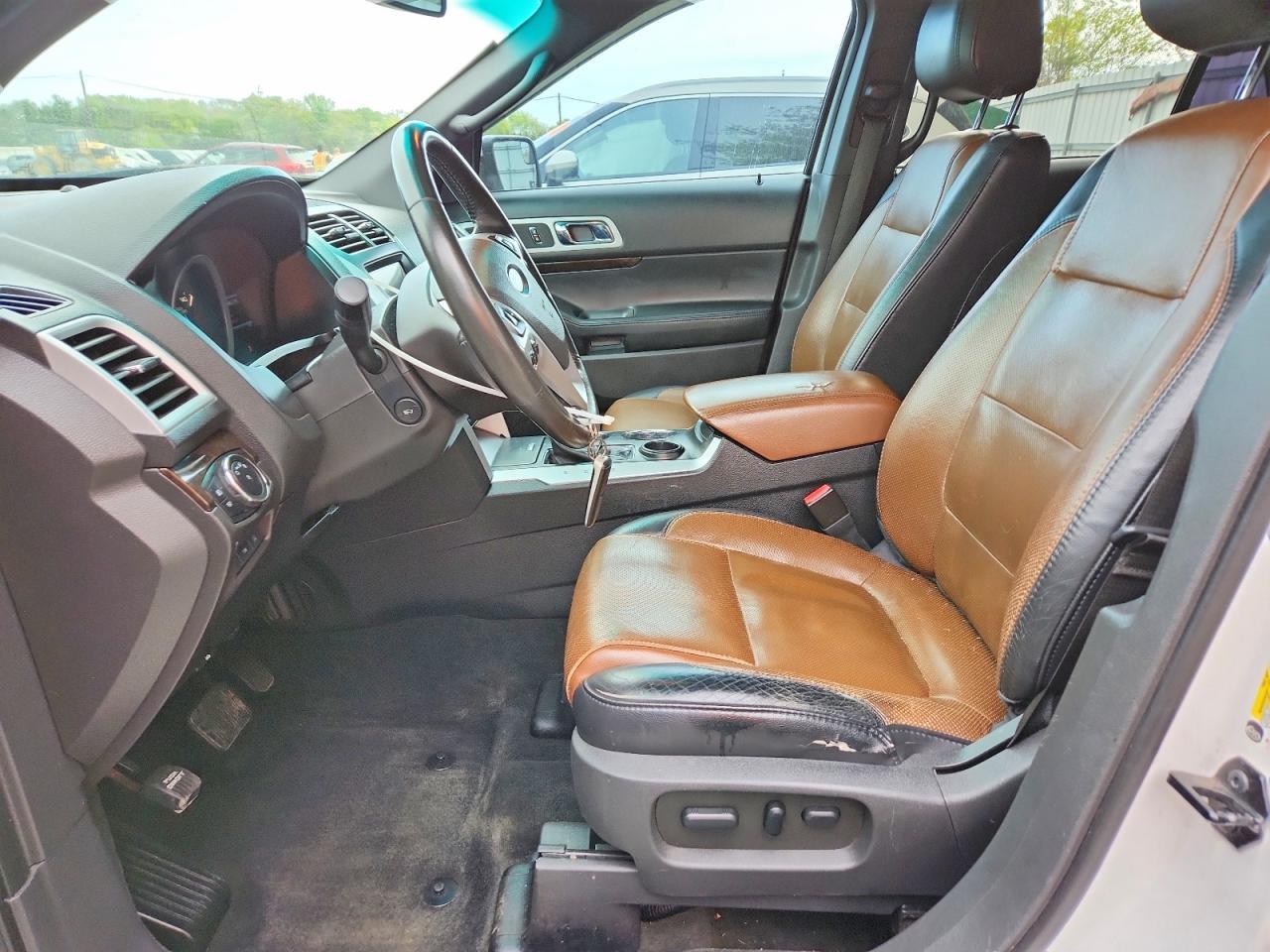 2011 Ford Explorer Limited - Image 7