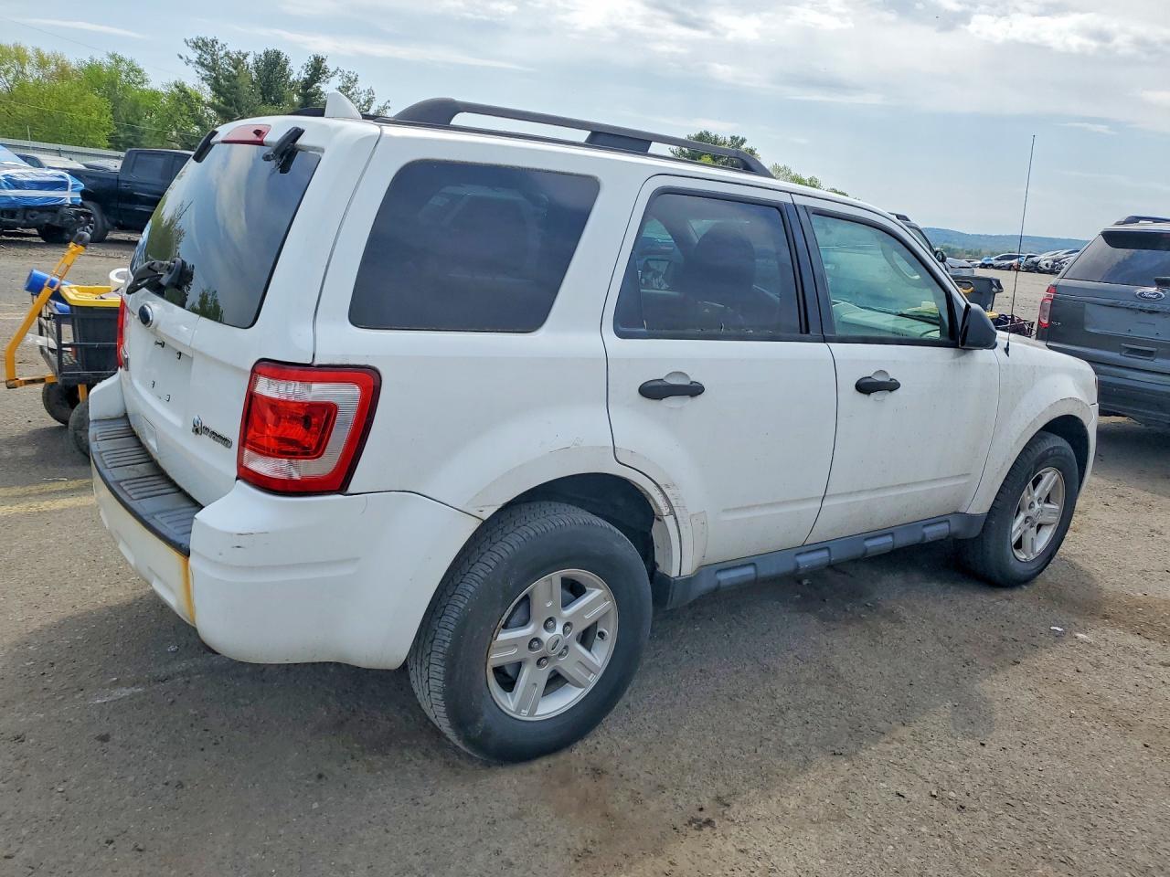 2010 Ford Escape Hybrid - Фото 3