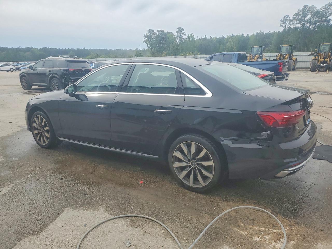2020 Audi A4 Premium - Фото 2