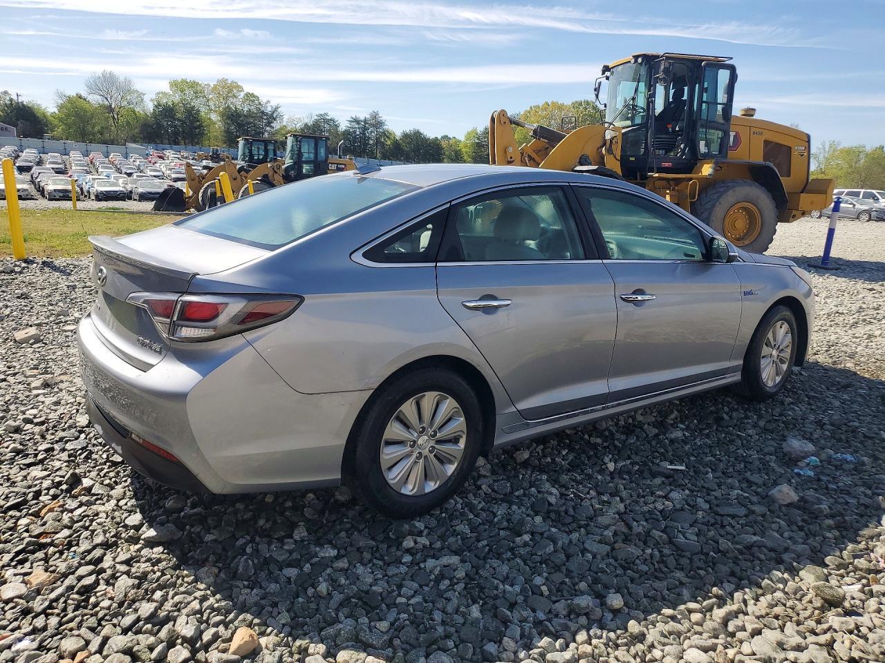 2017 Hyundai Sonata Hybrid - Фото 3