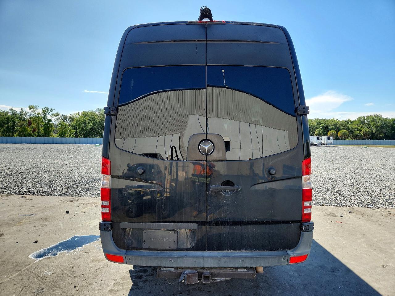2017 Mercedes-Benz Sprinter 2500 - Фото 6