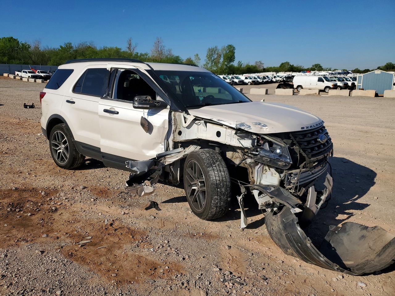 2016 Ford Explorer - Фото 4