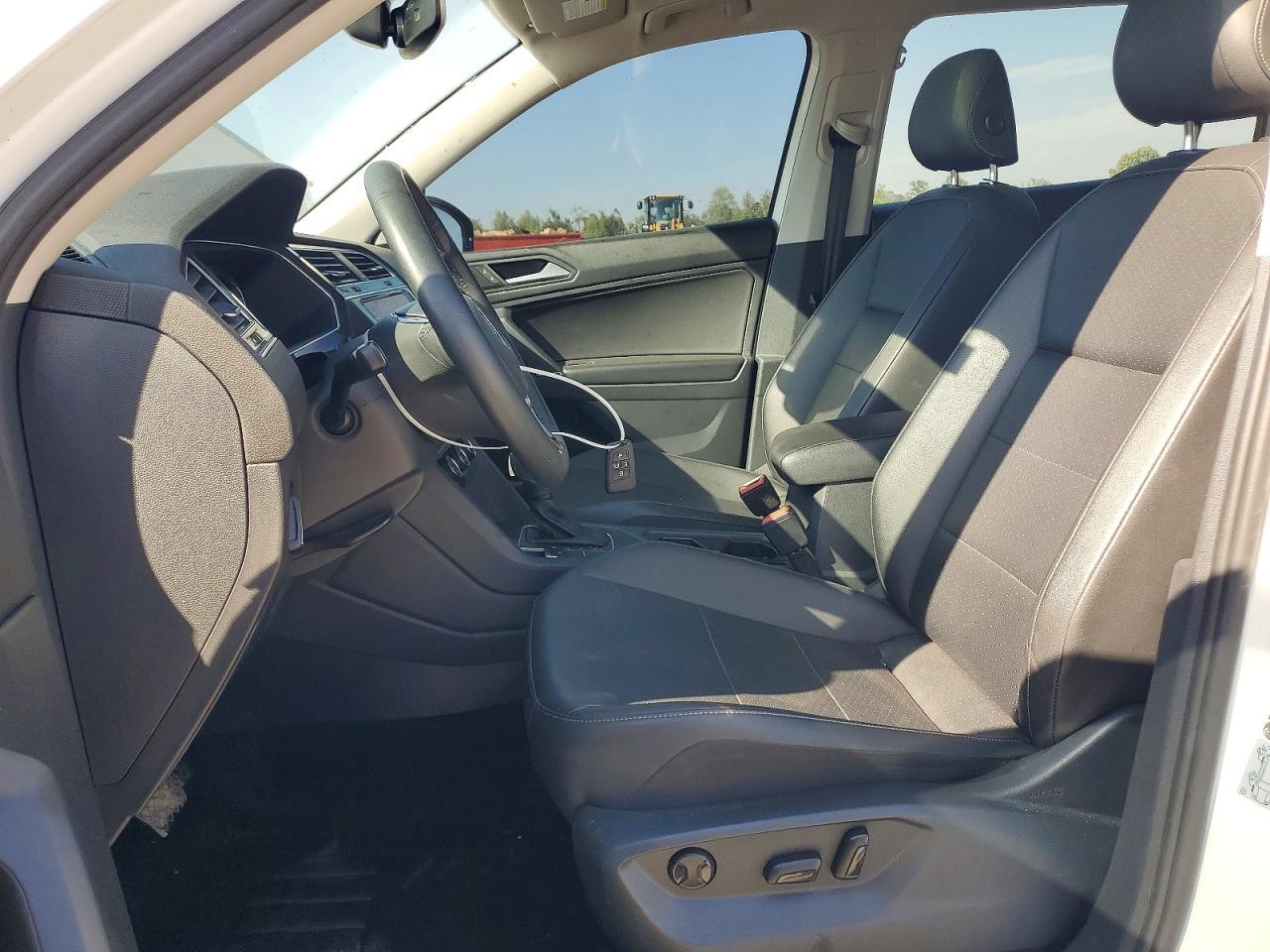 2020 Volkswagen Tiguan Se - Фото 7