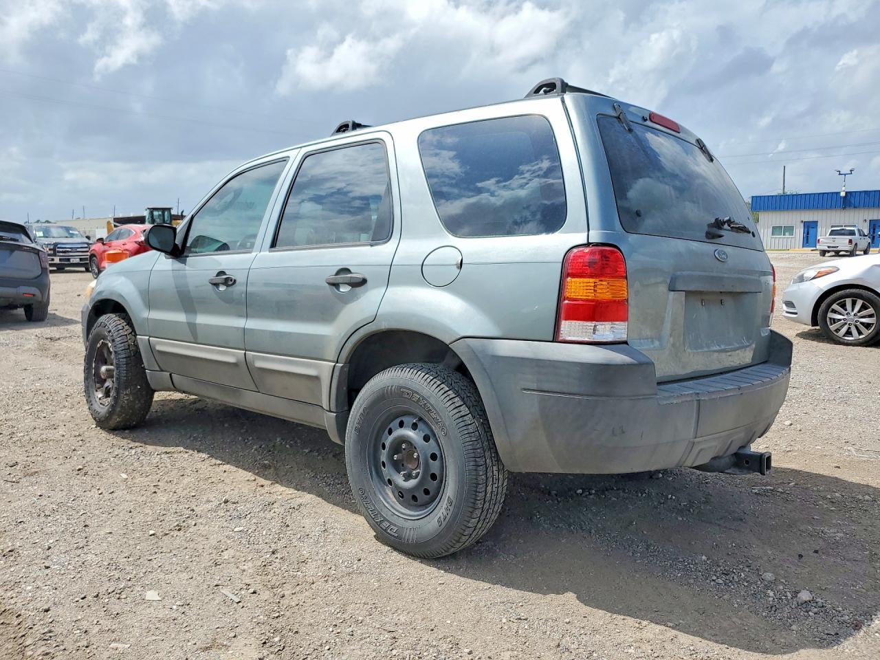 2006 Ford Escape Xls - Фото 2