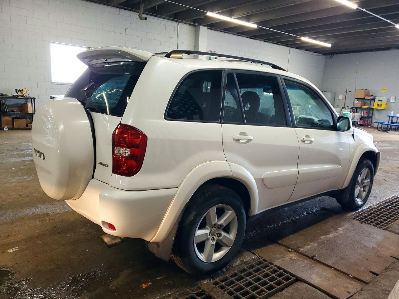 2004 Toyota Rav4 Base - Image 3