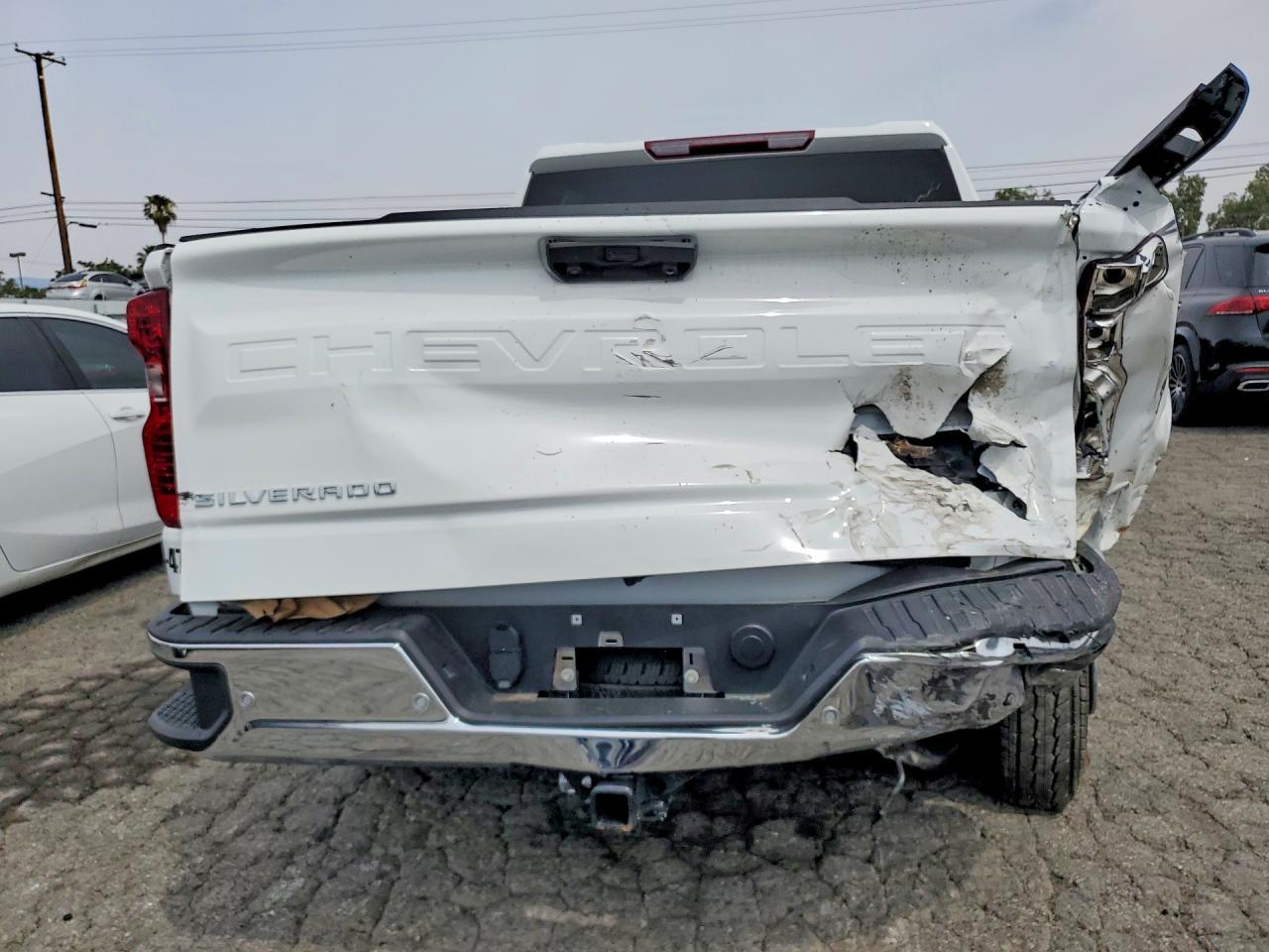 2025 Chevrolet Silverado K1500 - Фото 6