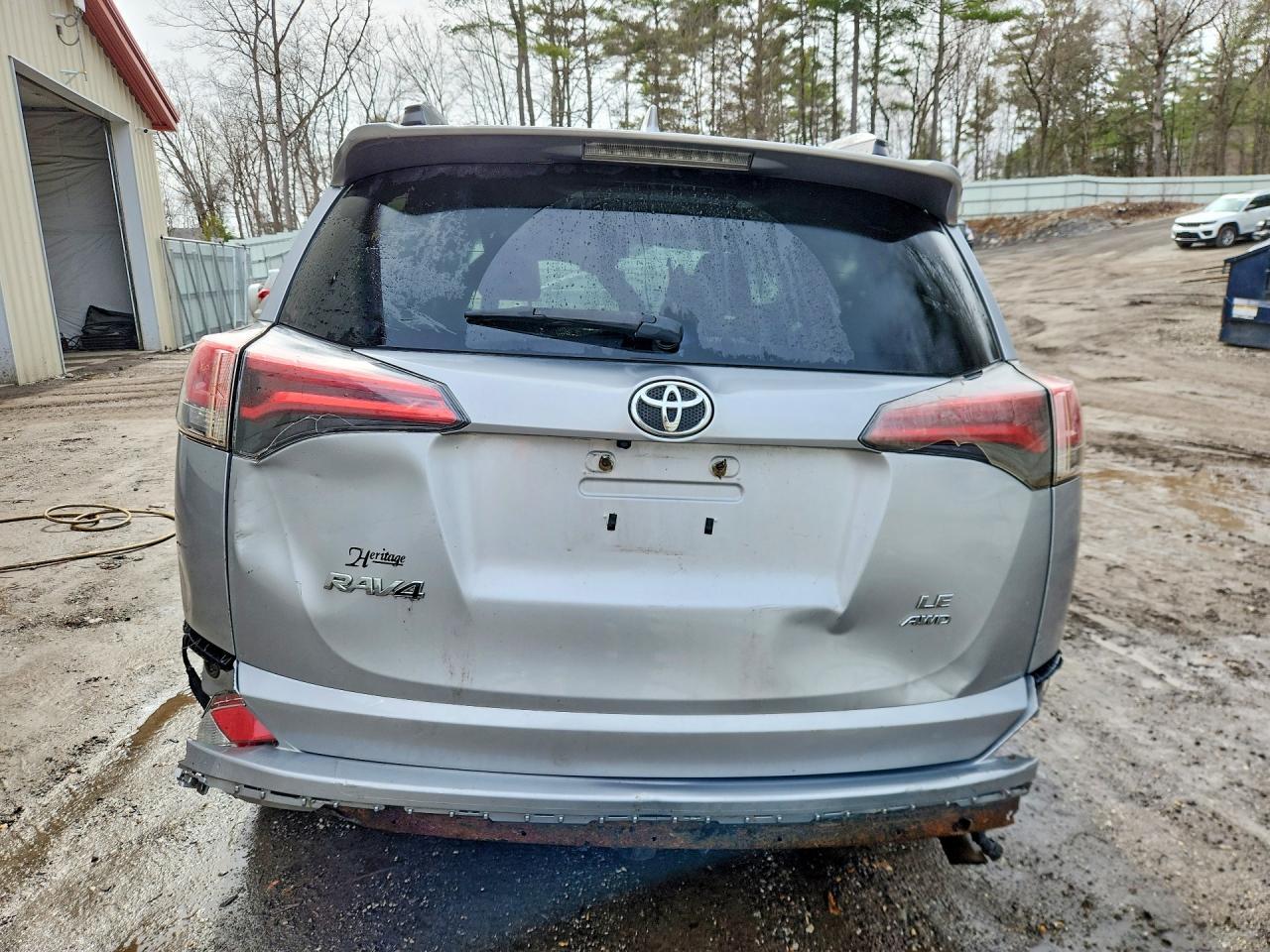 2018 Toyota Rav4 Le - Фото 6