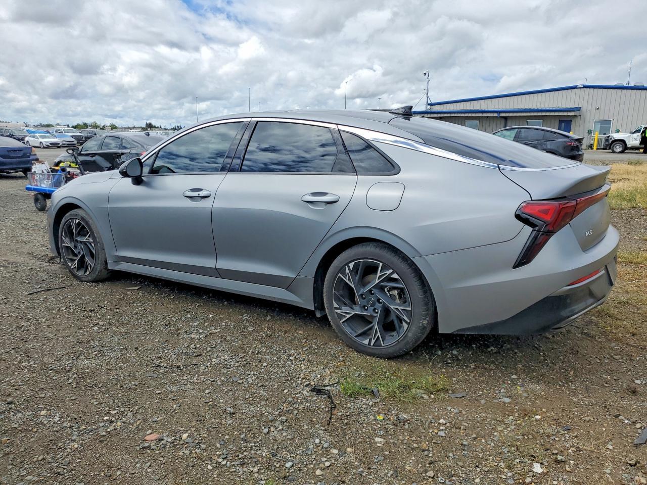 2025 Kia K5 Gt Line - Image 2