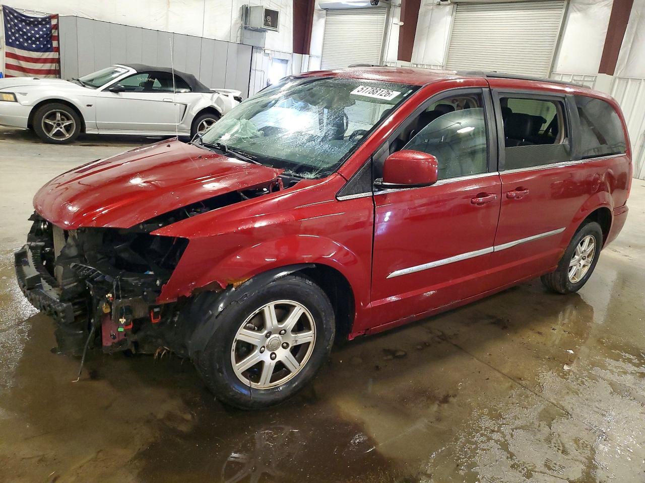 2012 Chrysler Town & Country Touring