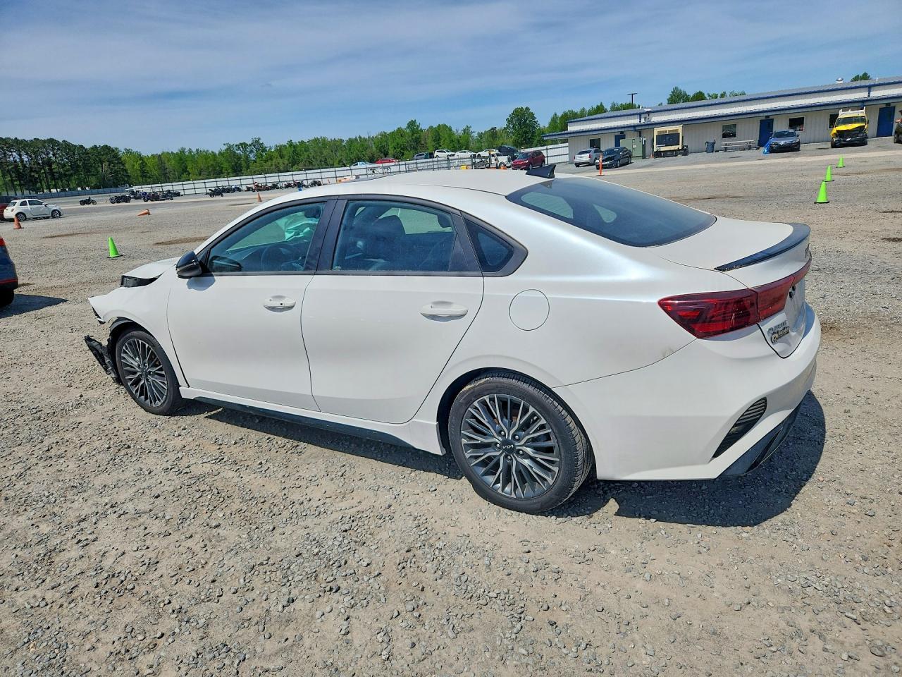 2023 Kia Forte Gt Line - Фото 2