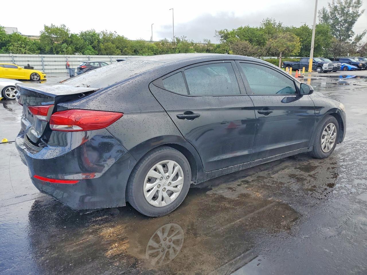 2018 Hyundai Elantra Se - Фото 3