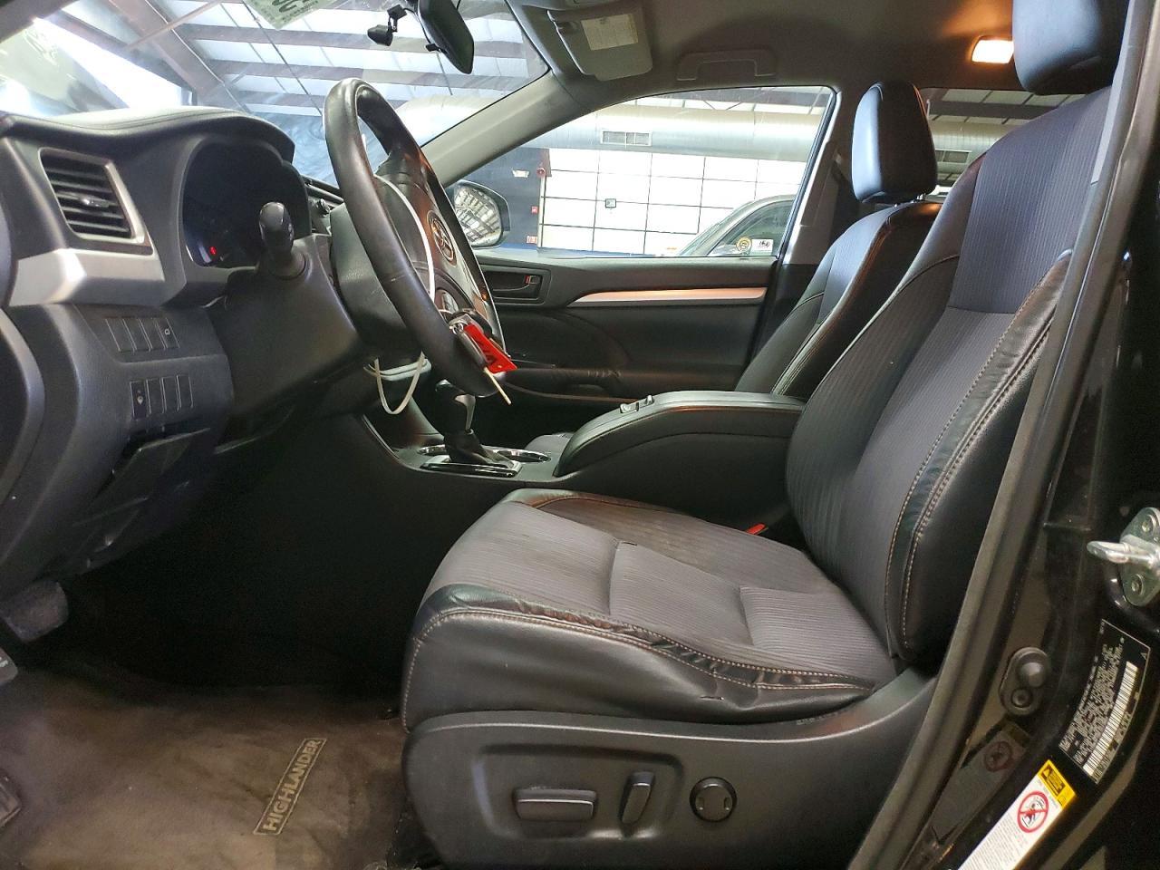2014 Toyota Highlander Le Plus - Фото 7