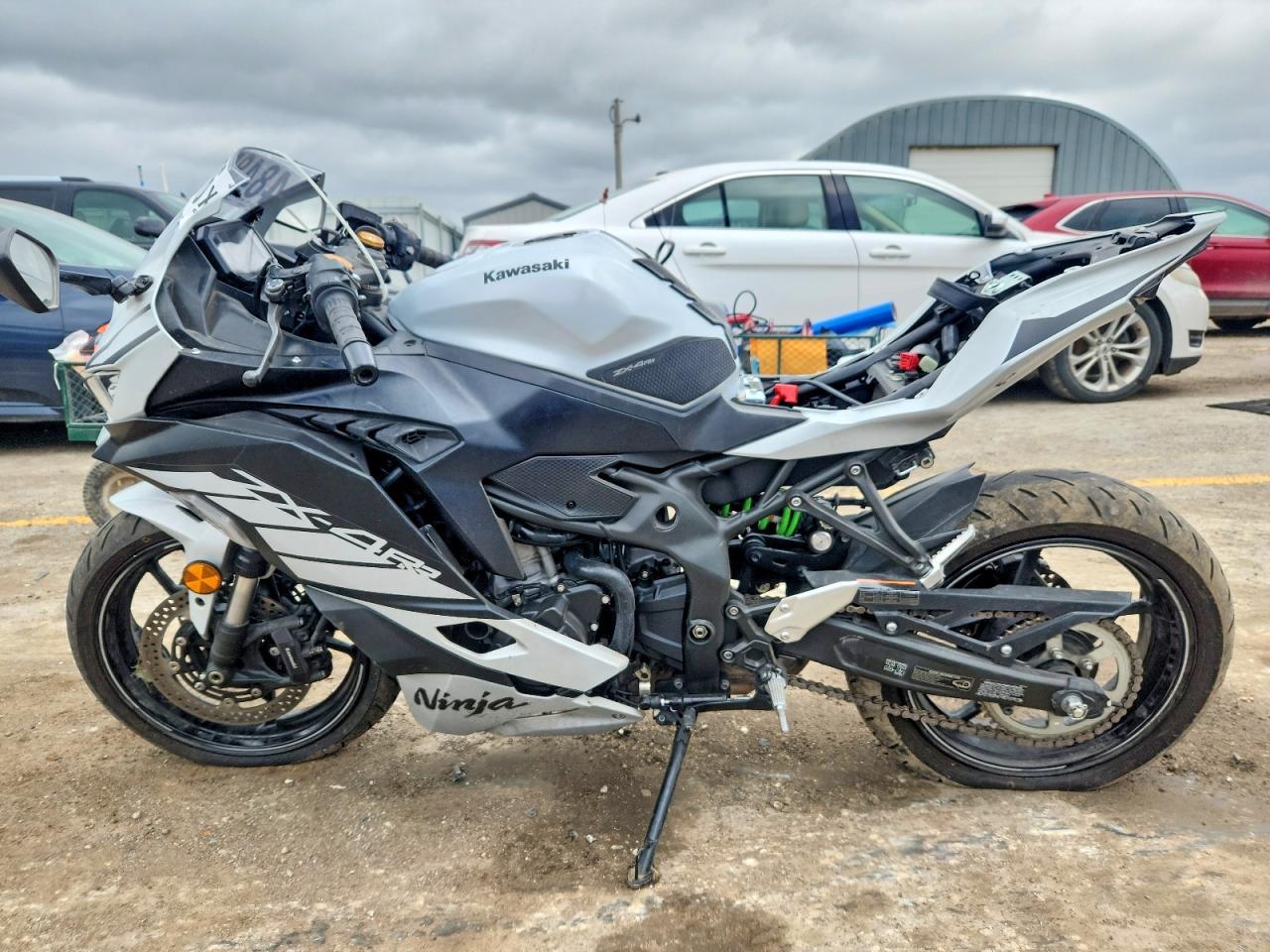 2025 Kawasaki Zx400 S - Фото 3