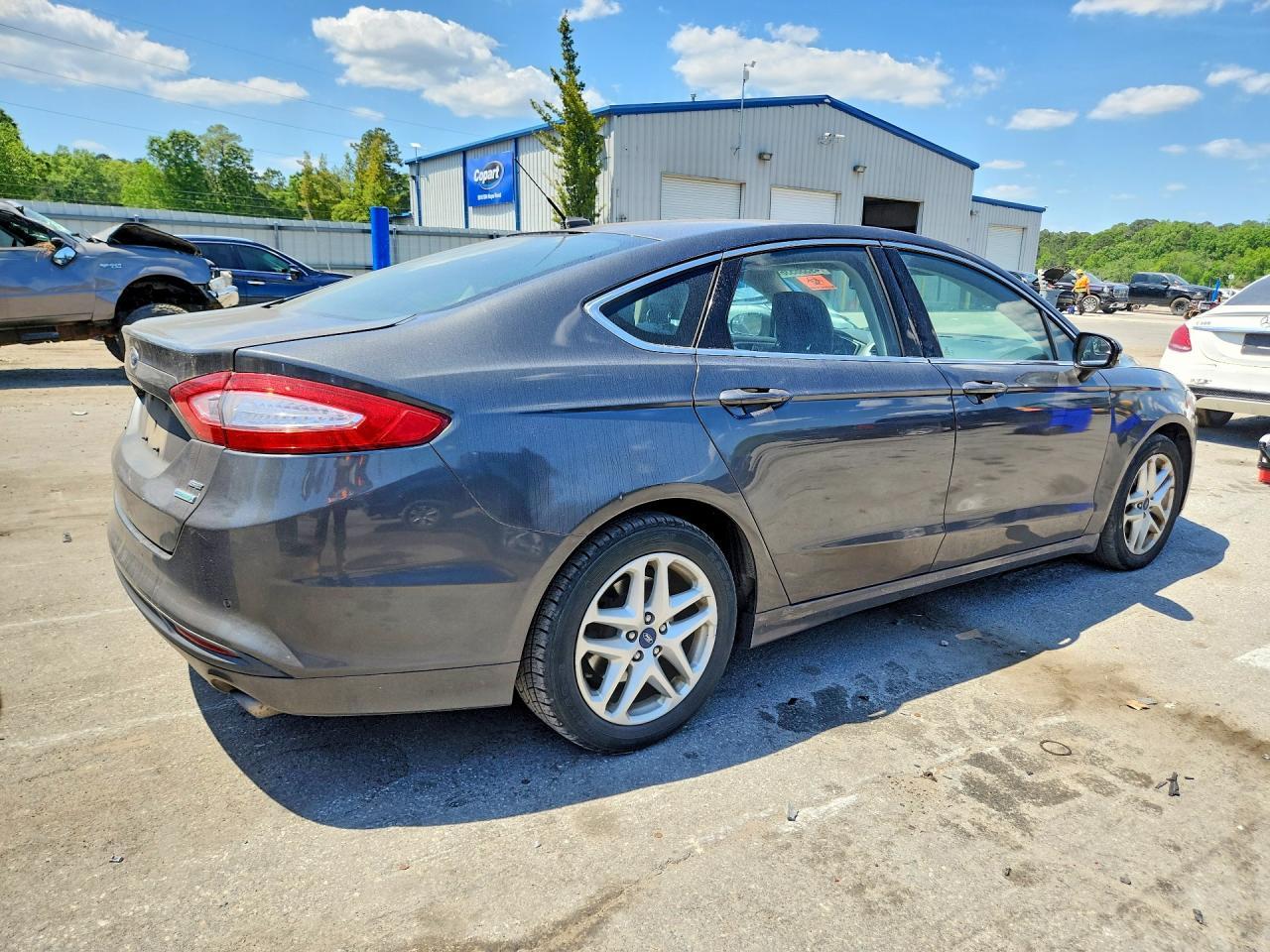 2015 Ford Fusion Se - Image 3