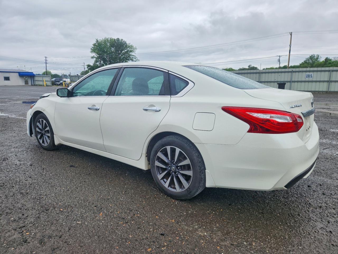 2016 Nissan Altima - Фото 2