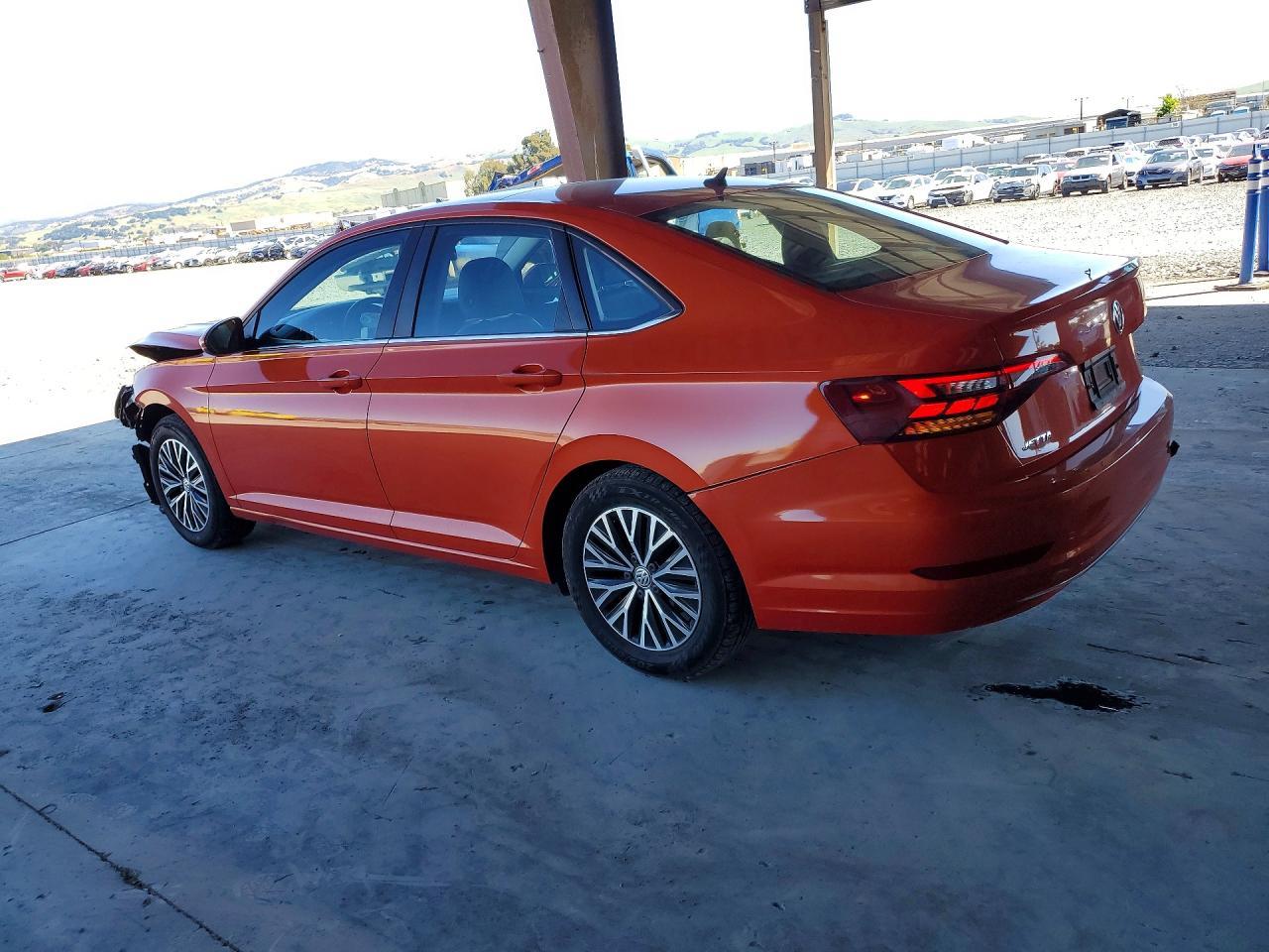 2019 Volkswagen Jetta S - Фото 2