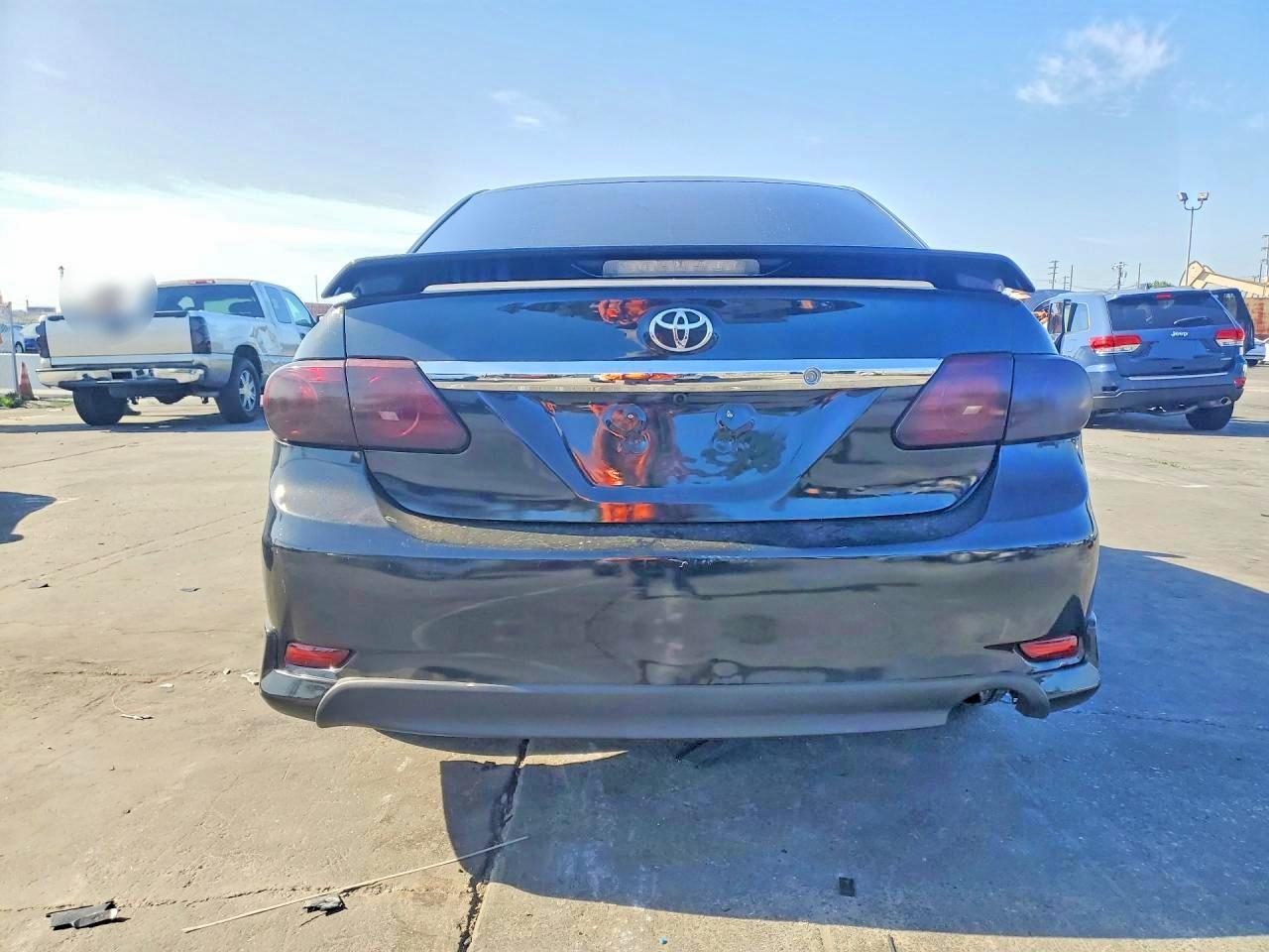 2013 Toyota Corolla S - Фото 6