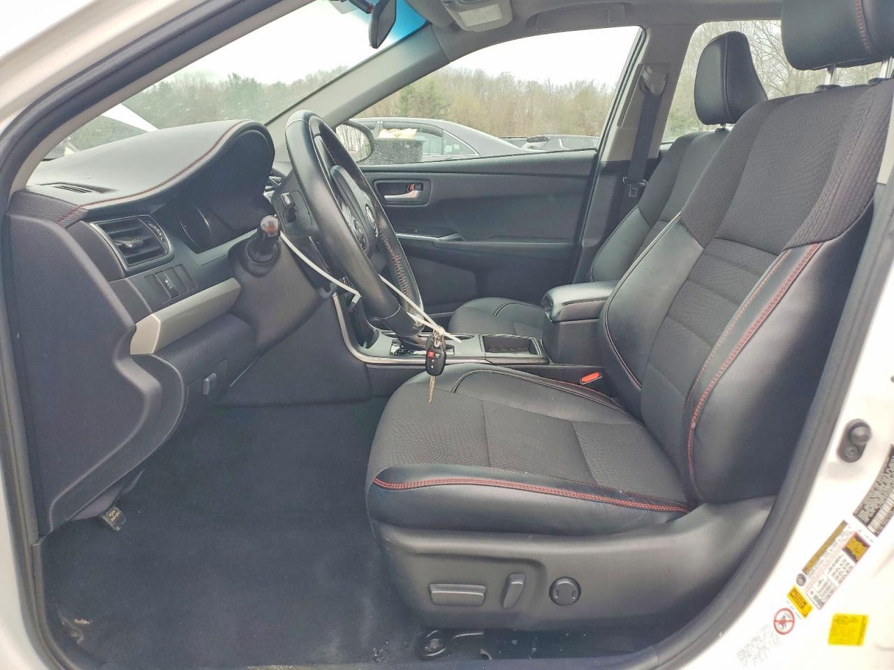 2016 Toyota Camry Se - Image 7