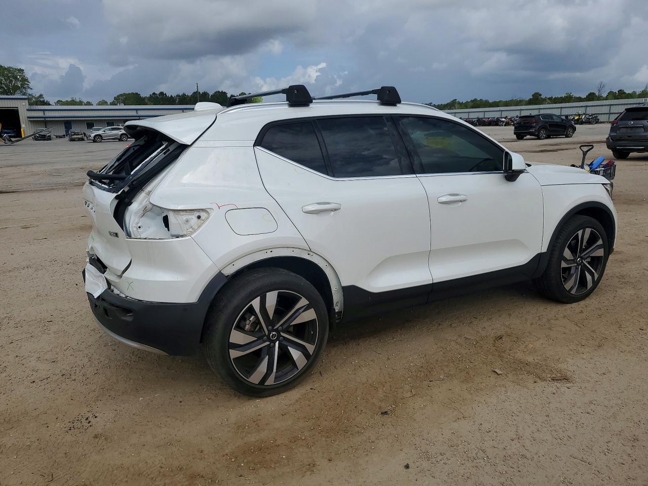 2024 Volvo Xc40 Plus - Фото 3