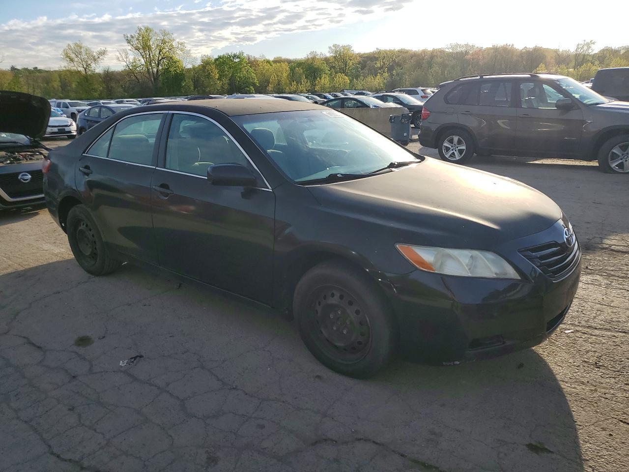 2008 Toyota Camry Le - Image 4