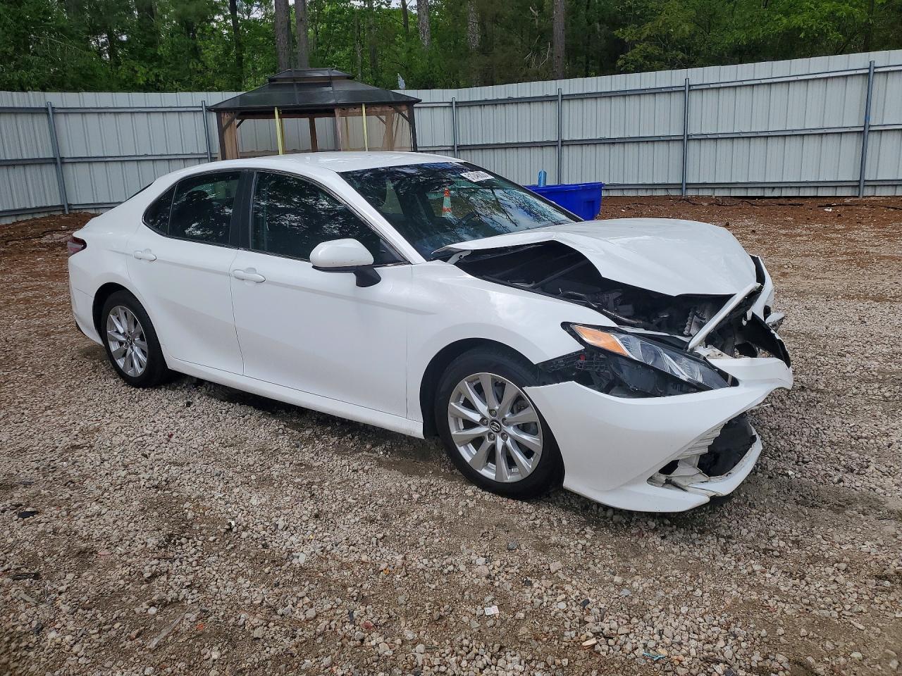 2018 Toyota Camry Le - Фото 4