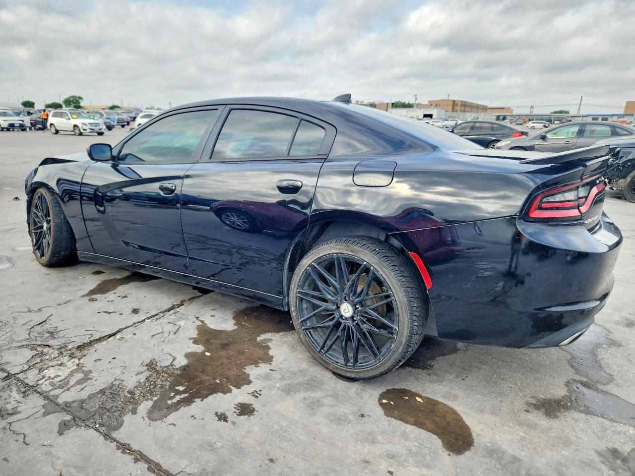 2017 Dodge Charger Sxt - Фото 2