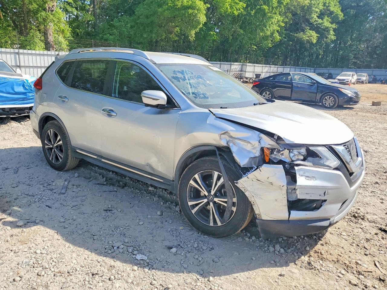 2017 Nissan Rogue Sl - Image 4