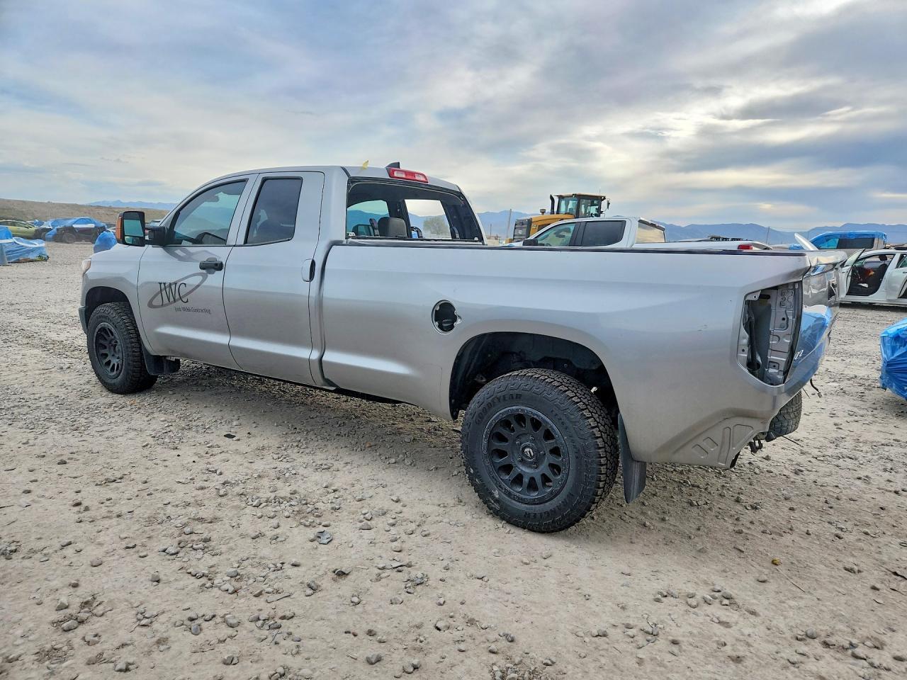 2020 Toyota Tundra Sr - Фото 2