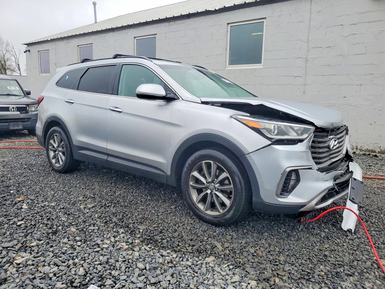 2018 Hyundai Santa Fe Se - Image 4
