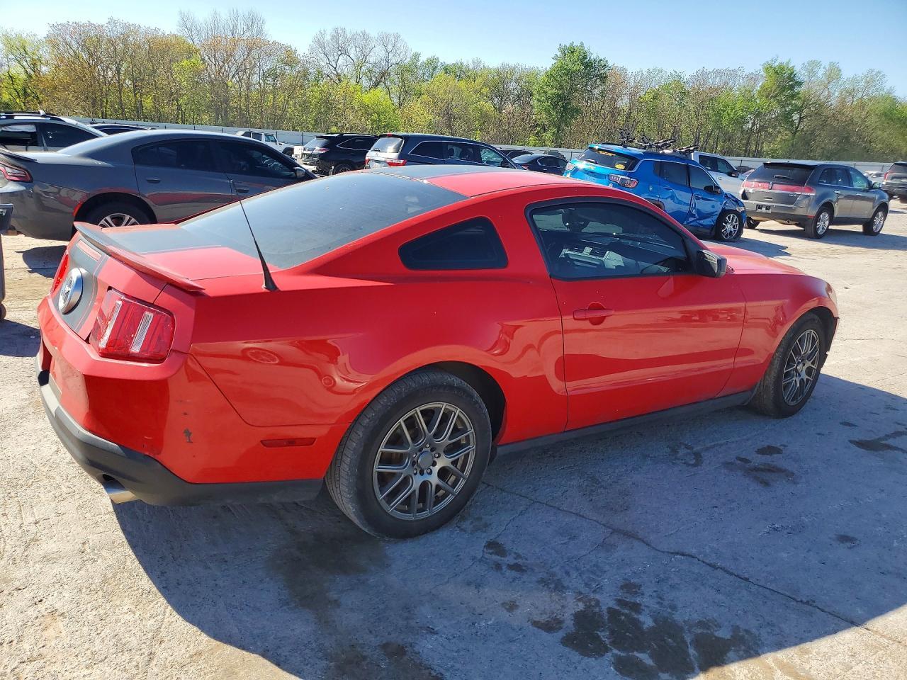 2010 Ford Mustang - Фото 3