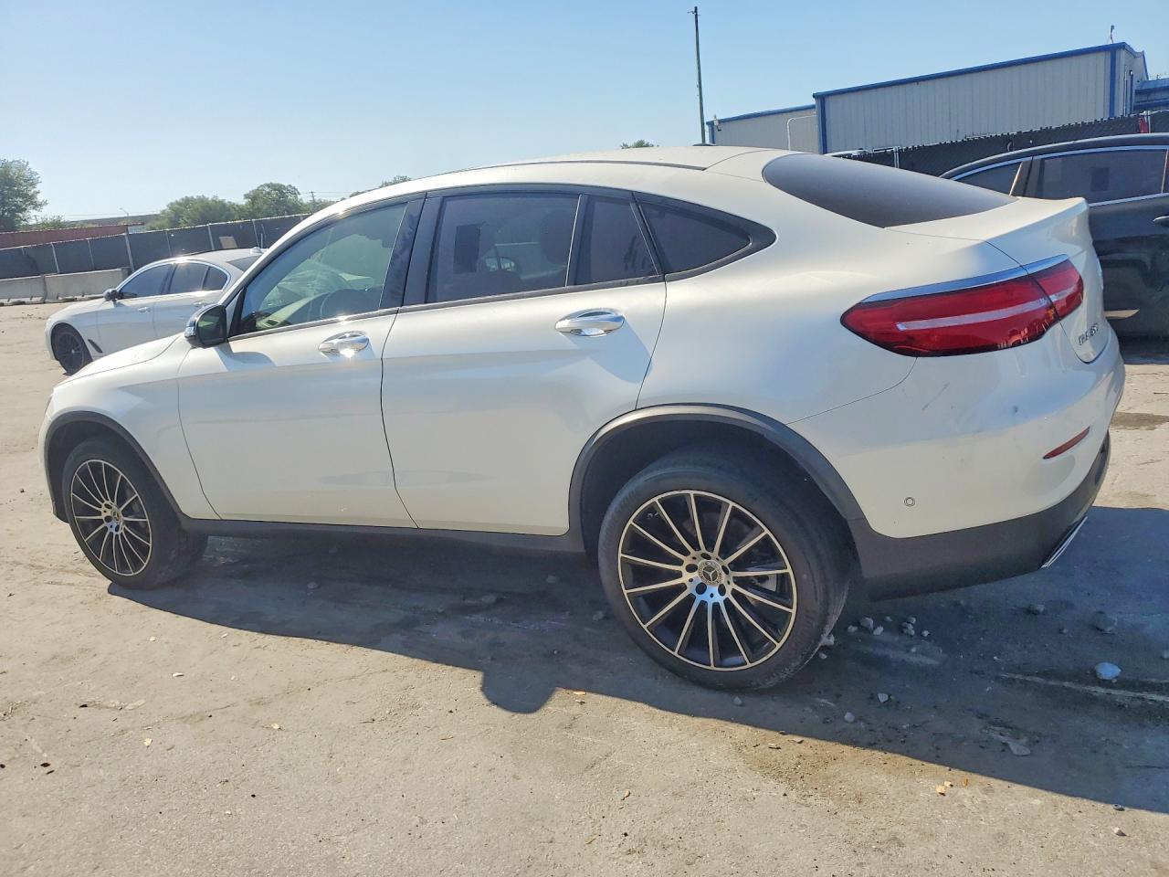 2019 Mercedes-Benz Glc Coupe 300 4Matic - Фото 2