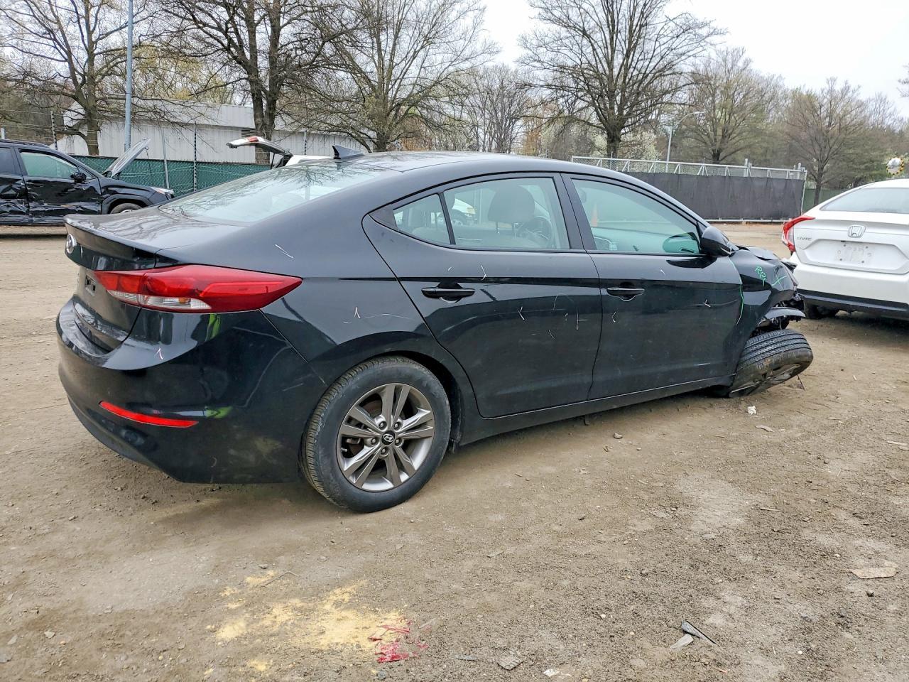 2018 Hyundai Elantra Sel - Фото 3