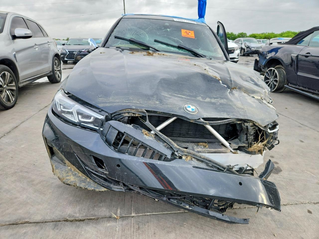 2024 BMW 330Xi - Фото 5