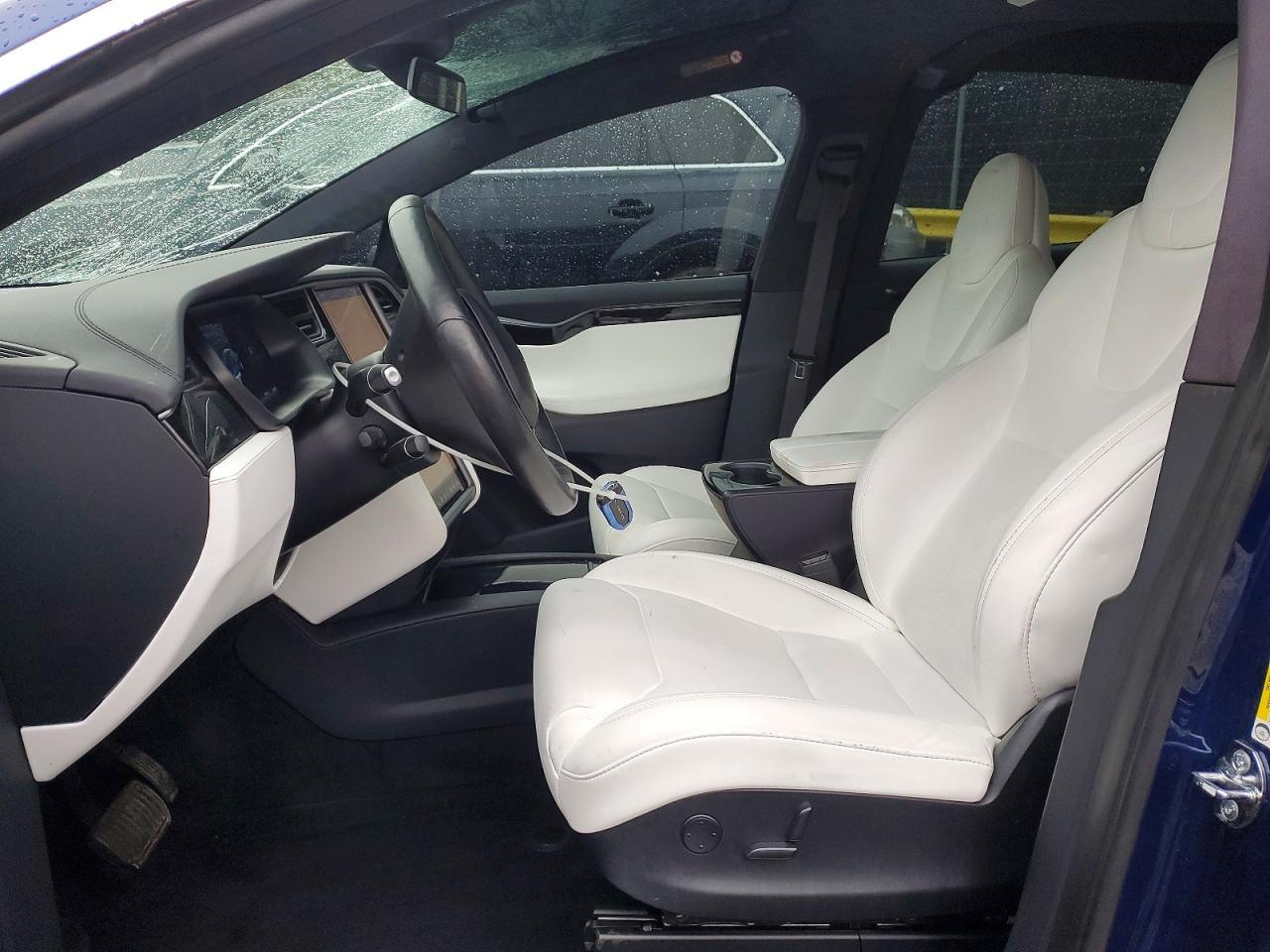 2019 Tesla Model X - Image 7
