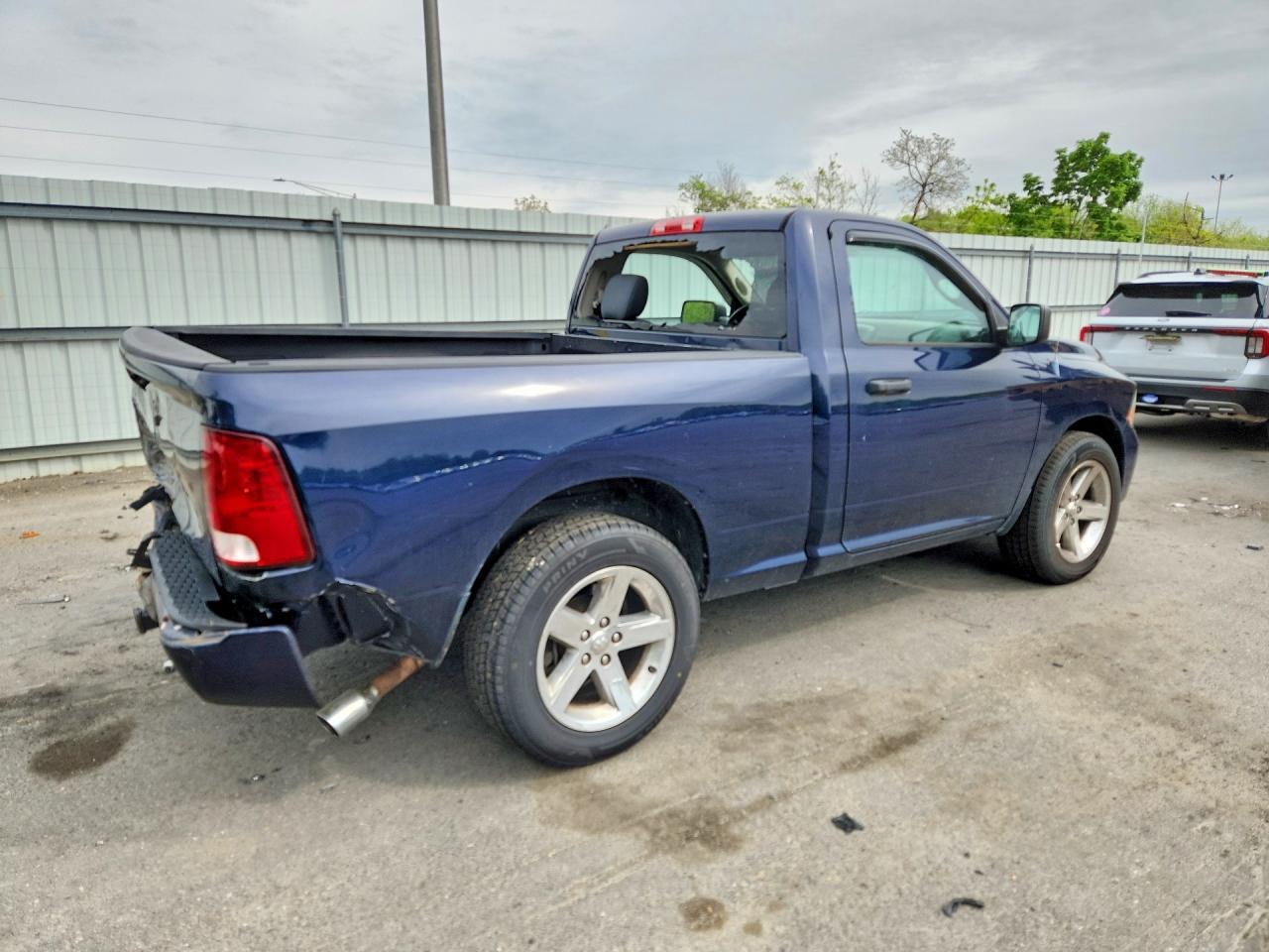 2012 Dodge Ram 1500 St - Фото 3