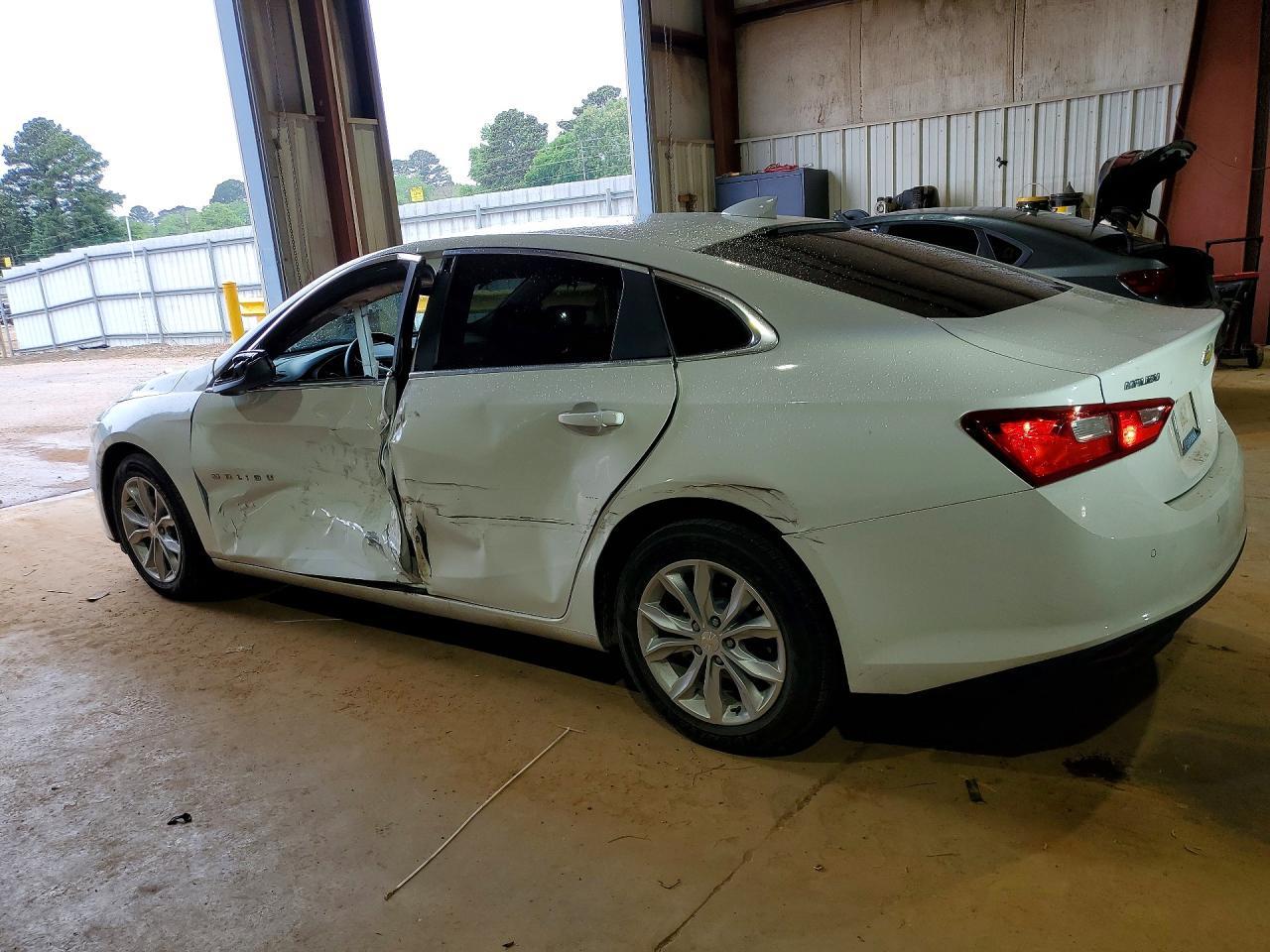 2025 Chevrolet Malibu Lt - Image 2