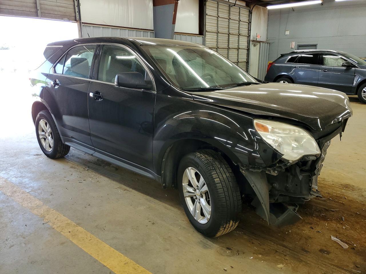 2010 Chevrolet Equinox Ls - Image 4
