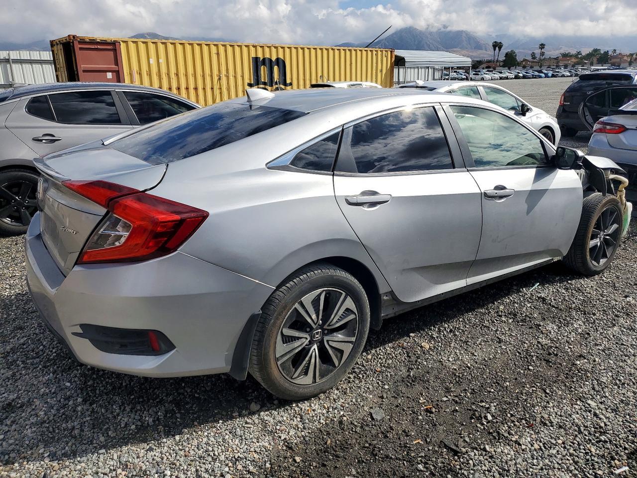 2018 Honda Civic Ex - Фото 3