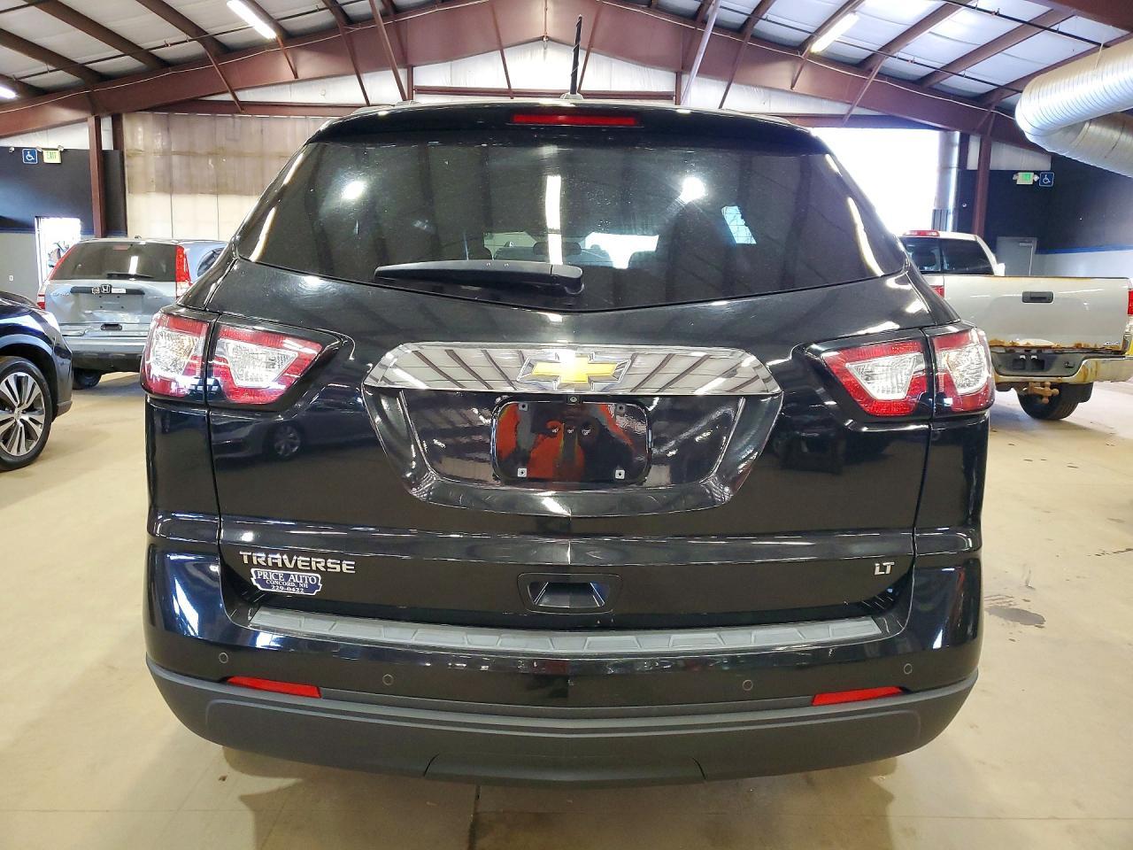 2017 Chevrolet Traverse Lt - Image 6